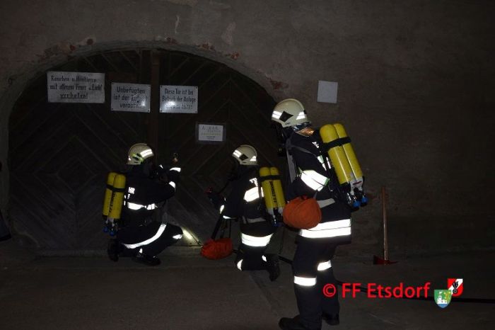 Abschnittsatemschutzübung im Wirtschaftshof Grafenegg